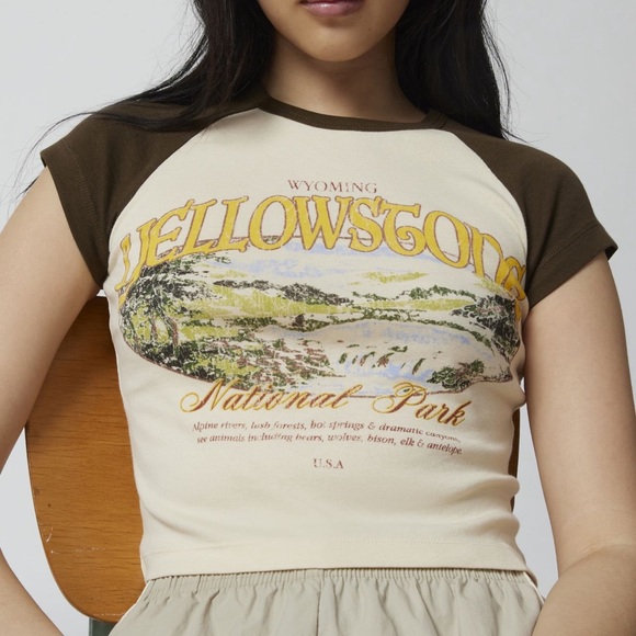 Urban Outfitters Yellowstone Baby Tee - Picture 3 of 3